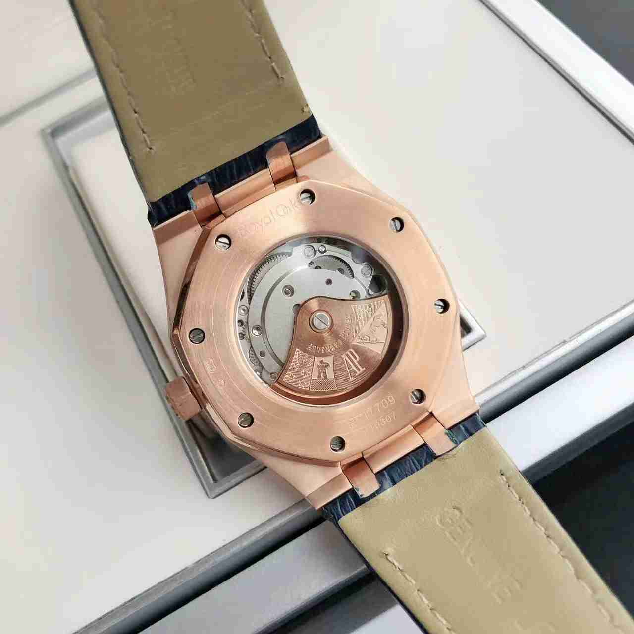 AUDEMARS PIGUET Royal Oak 41mm AU0266 AUDEMARS PIGUET Royal Oak 41mm AU0266