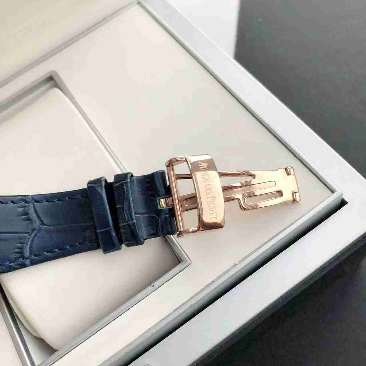 AUDEMARS PIGUET Royal Oak 41mm AU0266 AUDEMARS PIGUET Royal Oak 41mm AU0266