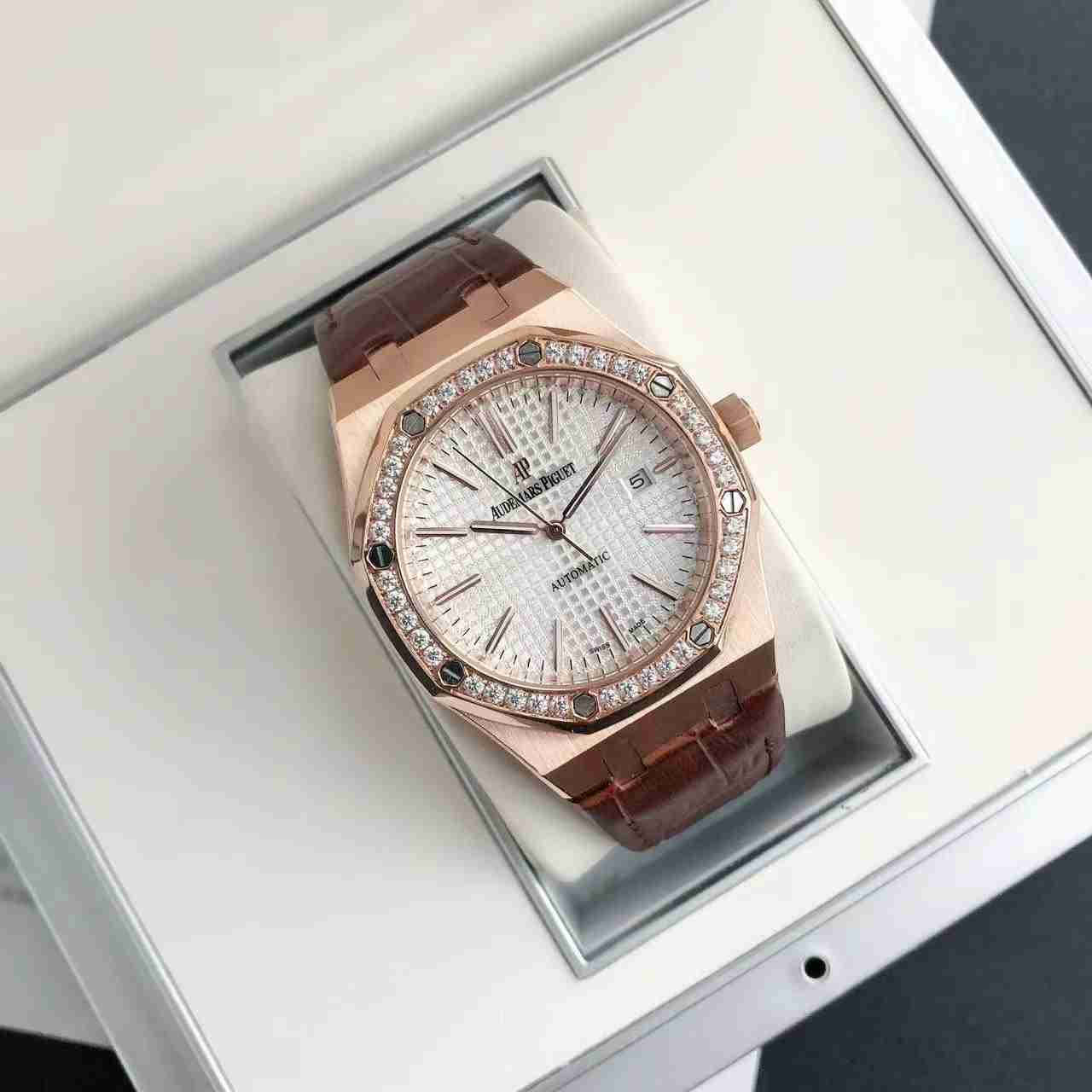 AUDEMARS   PIGUET Royal  Oak 41mm  AU0267