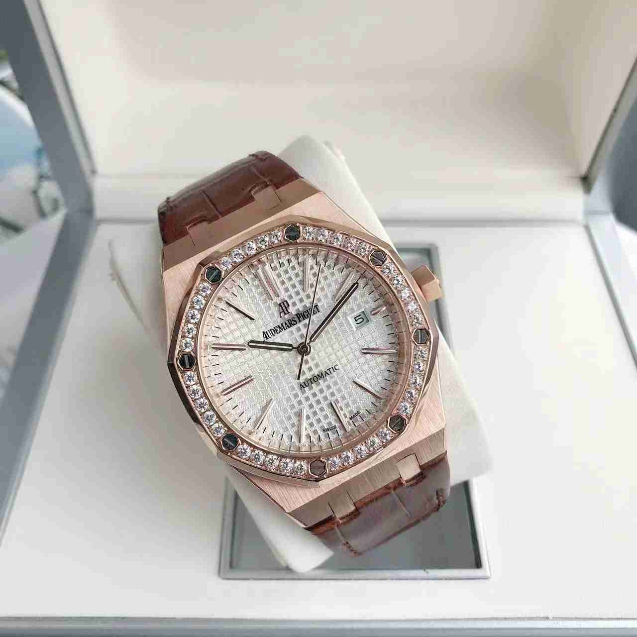 AUDEMARS PIGUET Royal Oak 41mm AU0267 AUDEMARS PIGUET Royal Oak 41mm AU0267