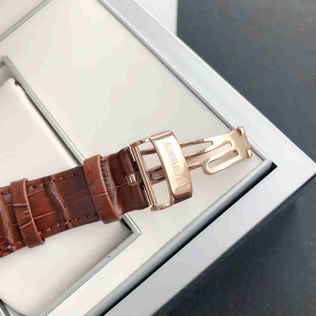 AUDEMARS PIGUET Royal Oak 41mm AU0267 AUDEMARS PIGUET Royal Oak 41mm AU0267