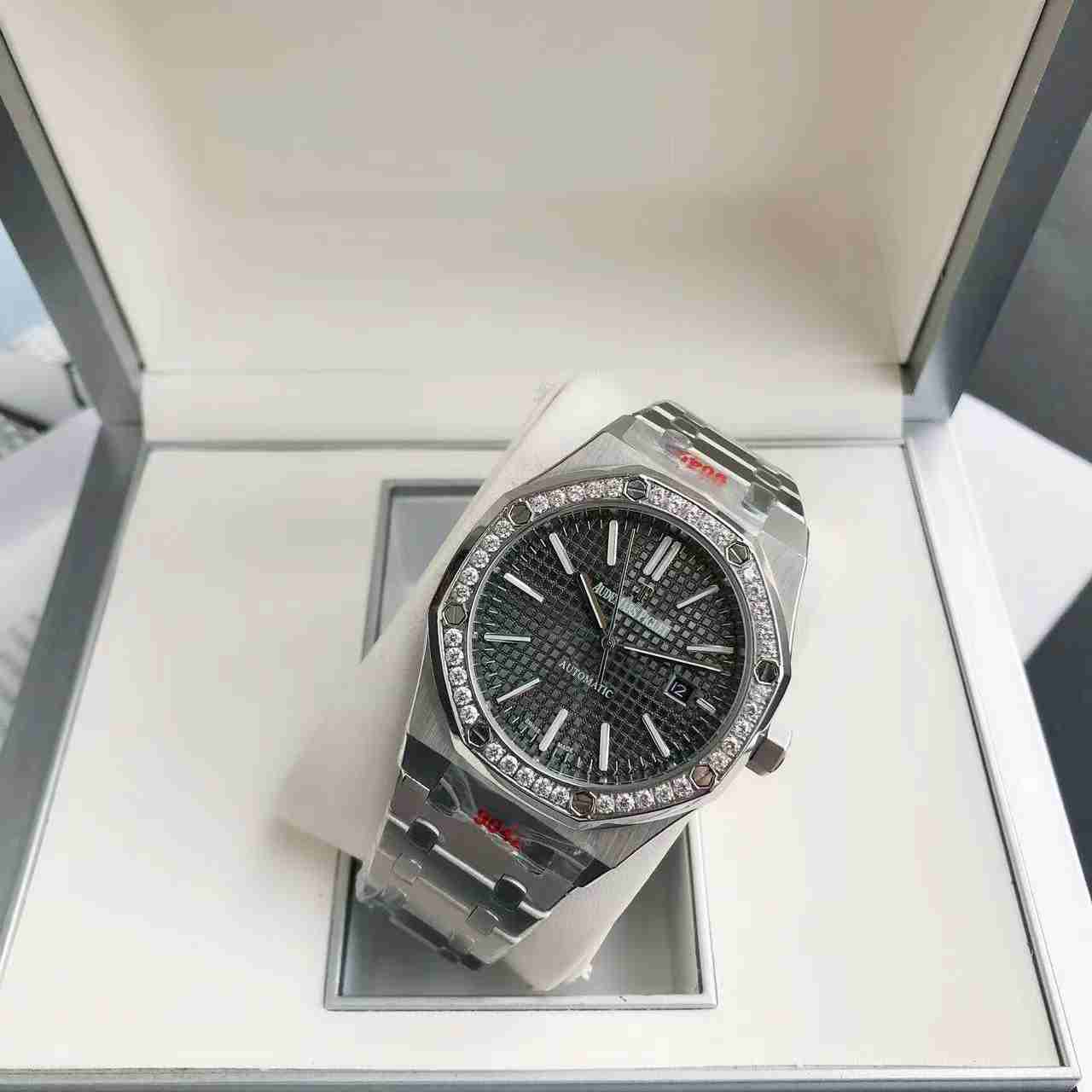 AUDEMARS PIGUET Royal Oak 41mm AU0268 AUDEMARS PIGUET Royal Oak 41mm AU0268