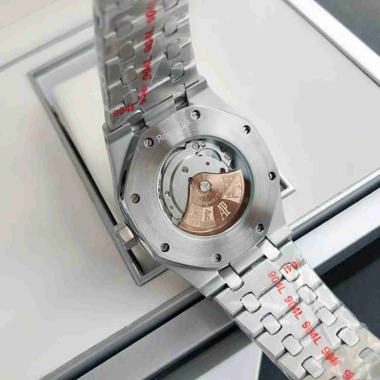 AUDEMARS PIGUET Royal Oak 41mm AU0268 AUDEMARS PIGUET Royal Oak 41mm AU0268