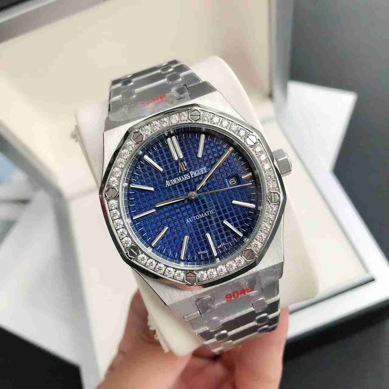 AUDEMARS   PIGUET Royal  Oak 41mm  AU0271