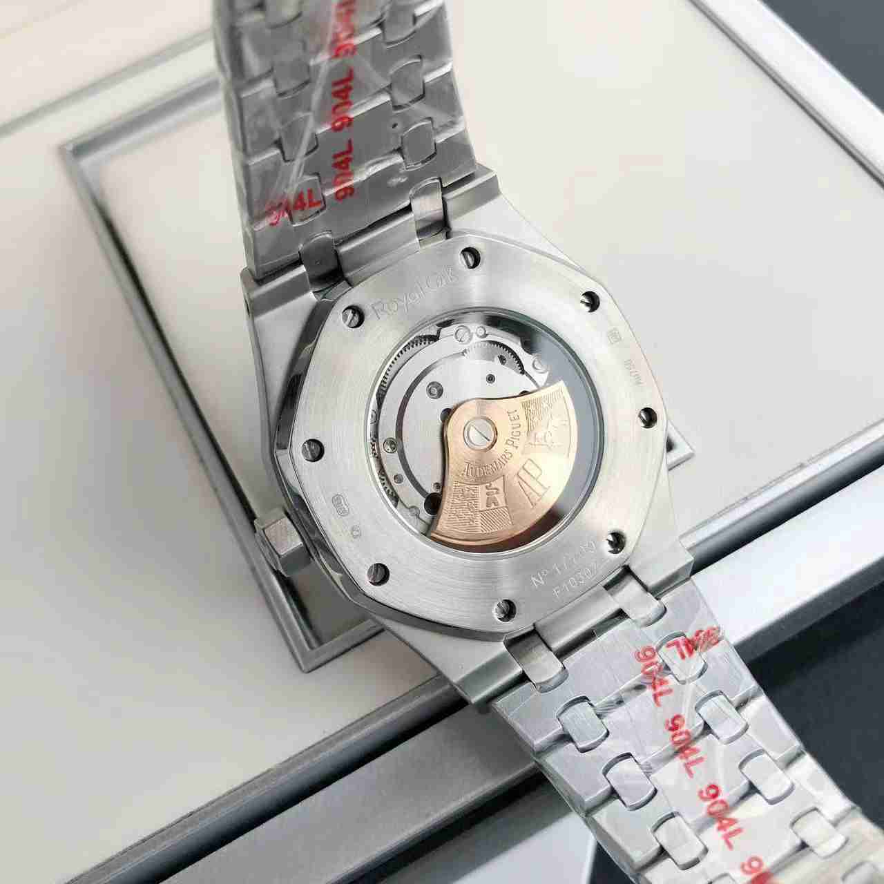 AUDEMARS   PIGUET Royal  Oak 41mm  AU0271