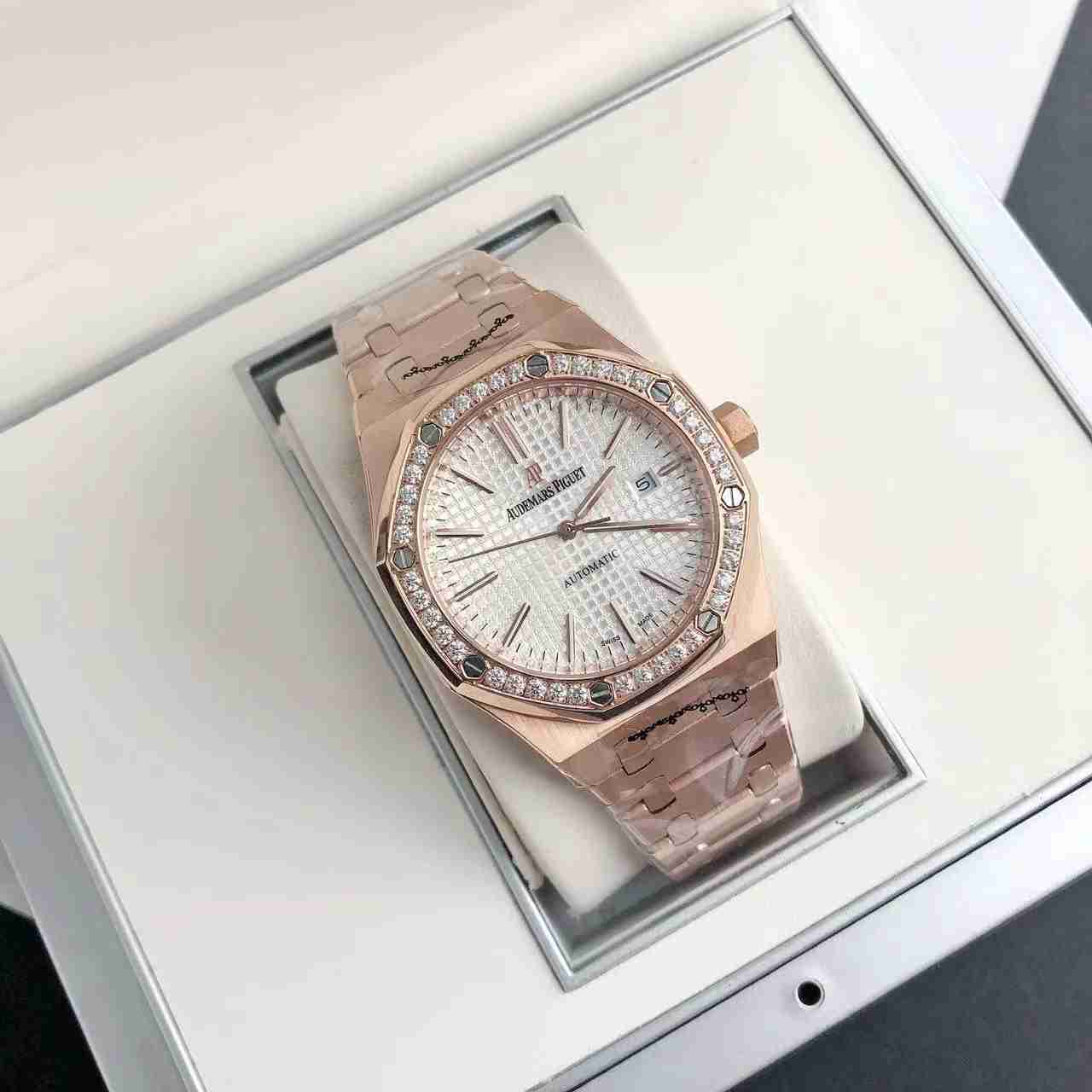 AUDEMARS   PIGUET Royal  Oak 41mm  AU0273