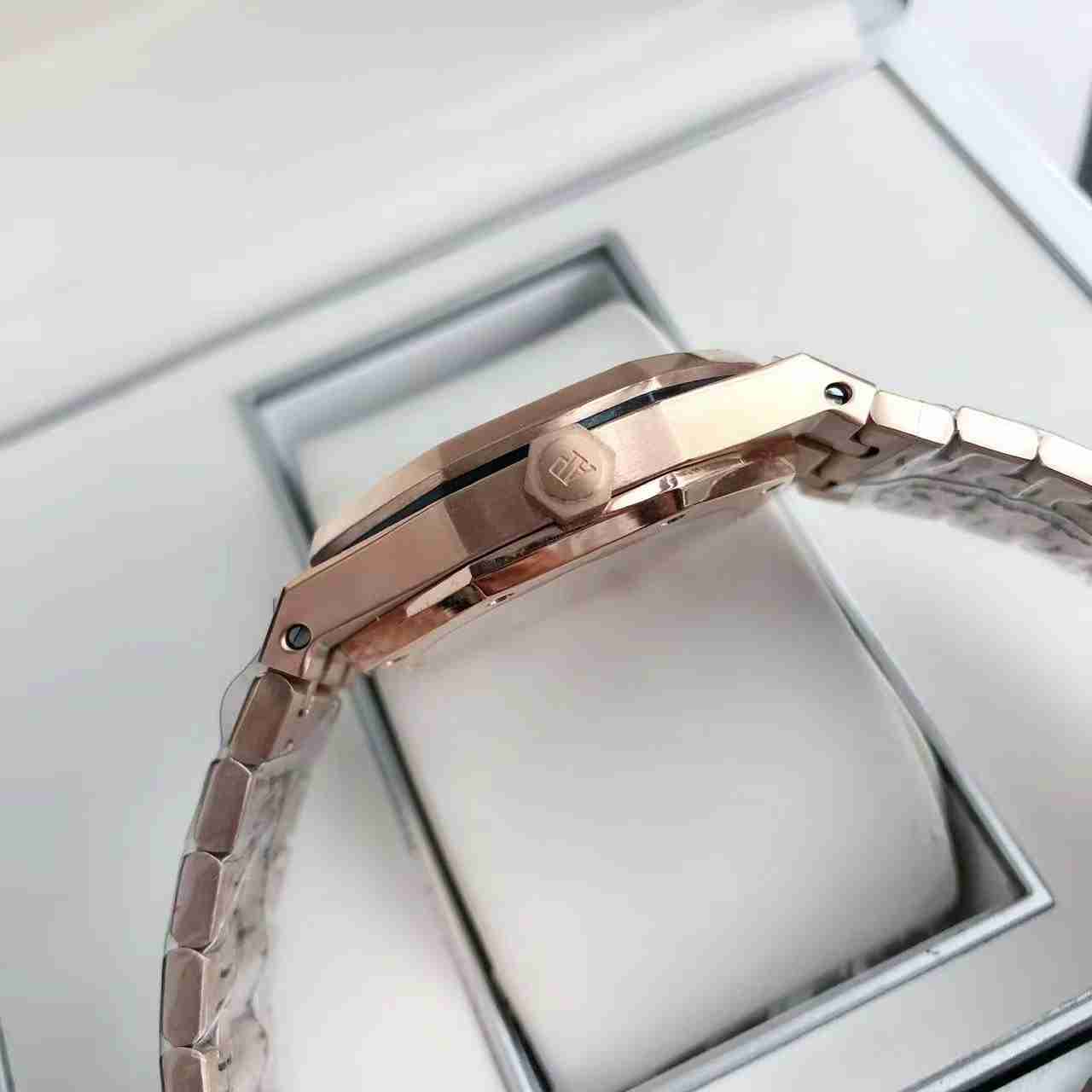 AUDEMARS PIGUET Royal Oak 41mm AU0273 AUDEMARS PIGUET Royal Oak 41mm AU0273