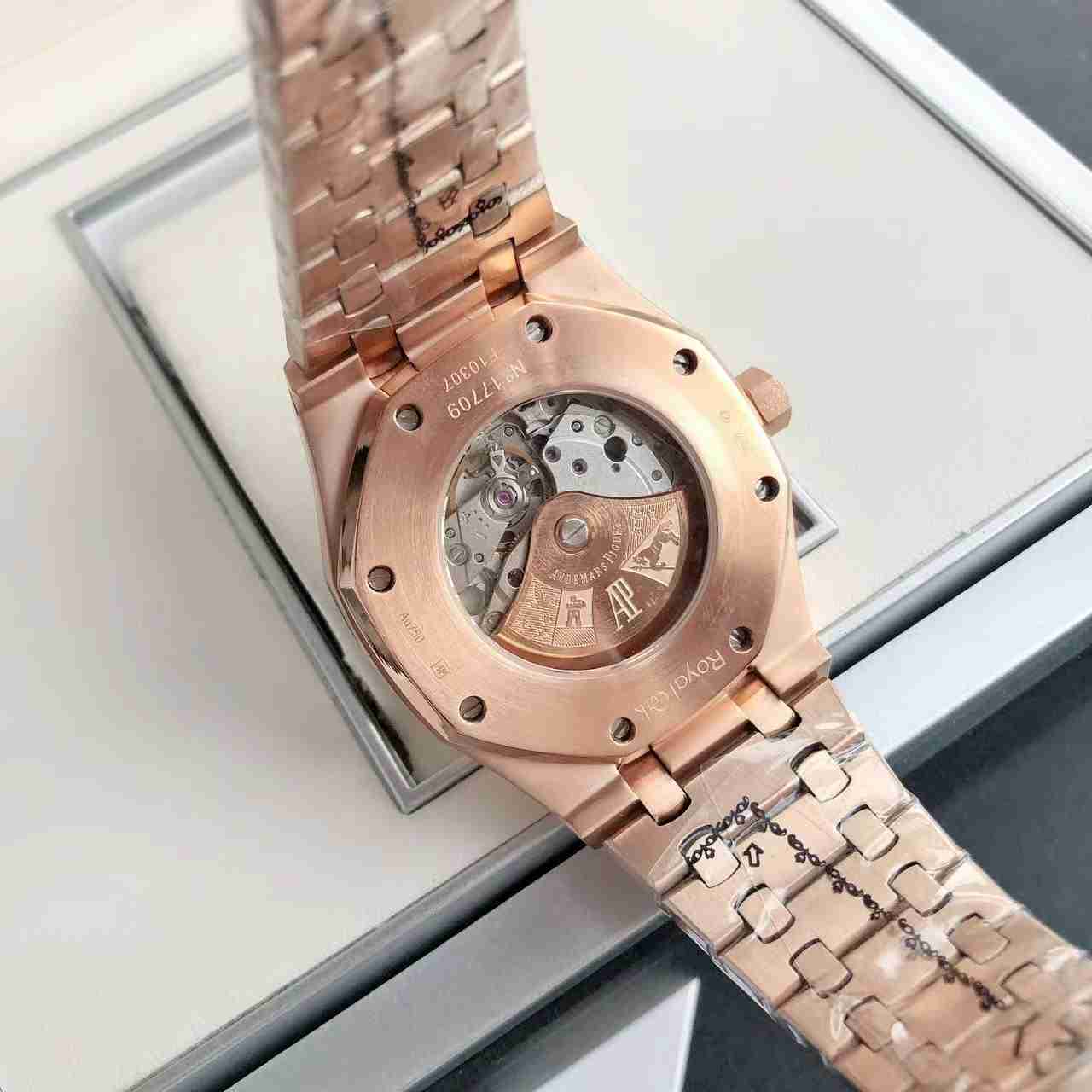 AUDEMARS PIGUET Royal Oak 41mm AU0273 AUDEMARS PIGUET Royal Oak 41mm AU0273