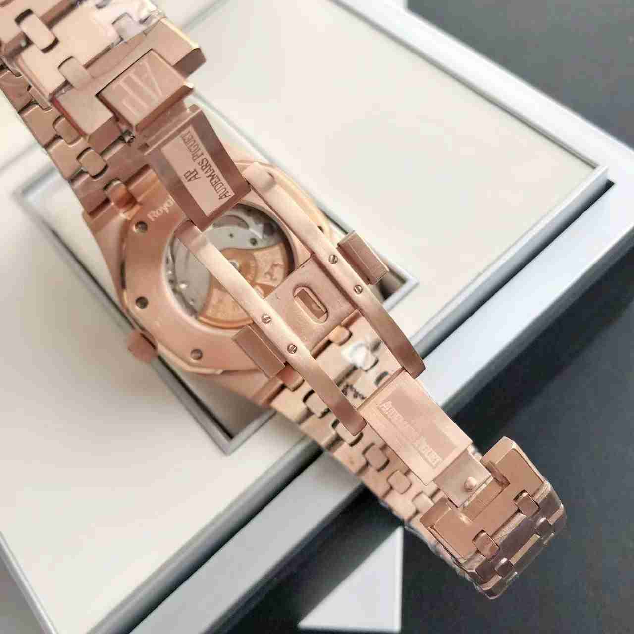 AUDEMARS PIGUET Royal Oak 41mm AU0273 AUDEMARS PIGUET Royal Oak 41mm AU0273