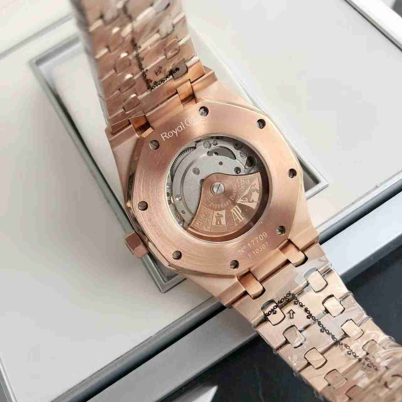 AUDEMARS   PIGUET Royal  Oak 41mm  AU0274