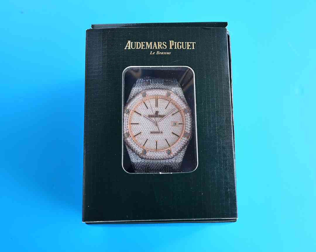 AUDEMARS PIGUET Royal Oak 41mm AU0293 AUDEMARS PIGUET Royal Oak 41mm AU0293