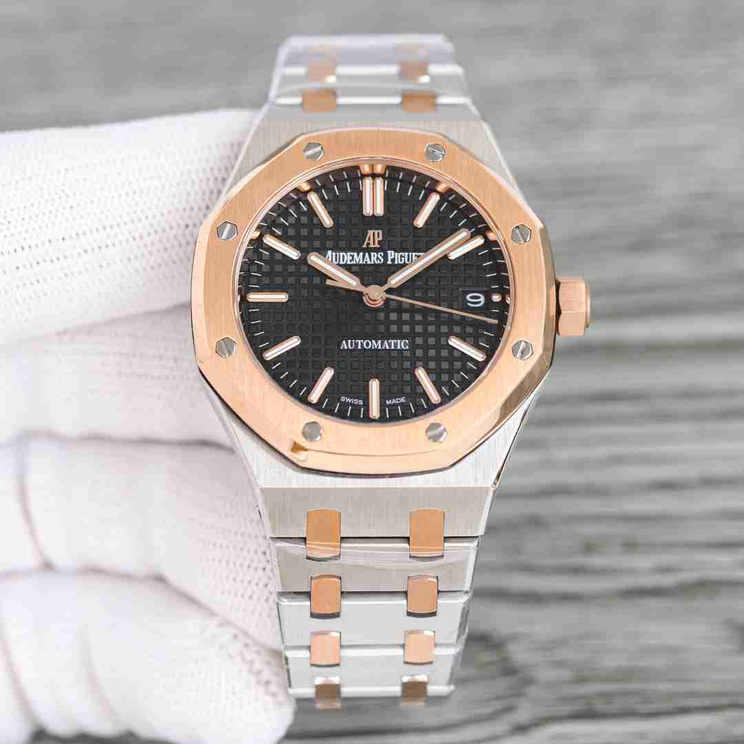 AUDEMARS PIGUET Royal Oak 37mm AU0303 AUDEMARS PIGUET Royal Oak 37mm AU0303