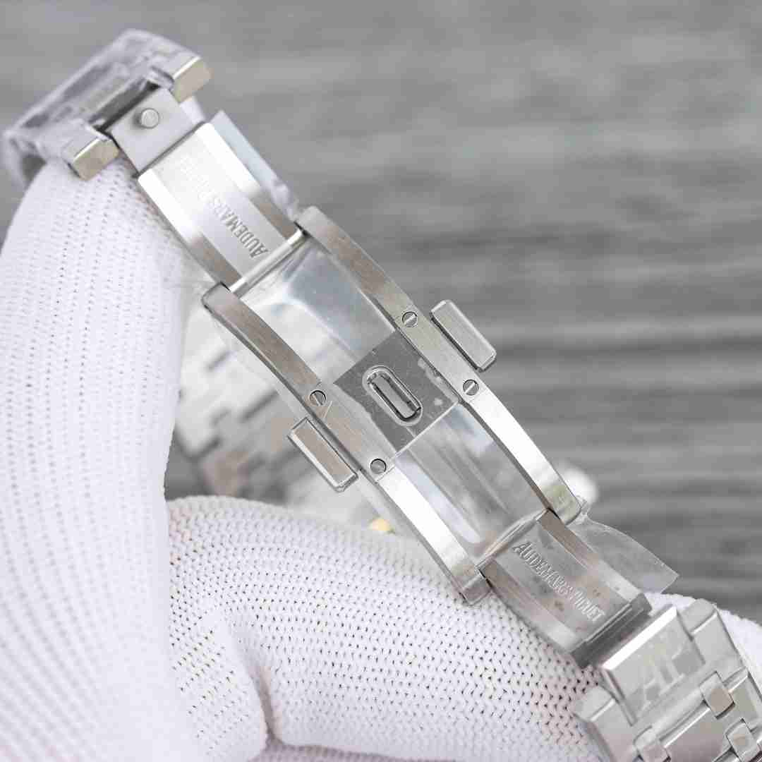 AUDEMARS PIGUET Royal Oak 37mm AU0307 AUDEMARS PIGUET Royal Oak 37mm AU0307