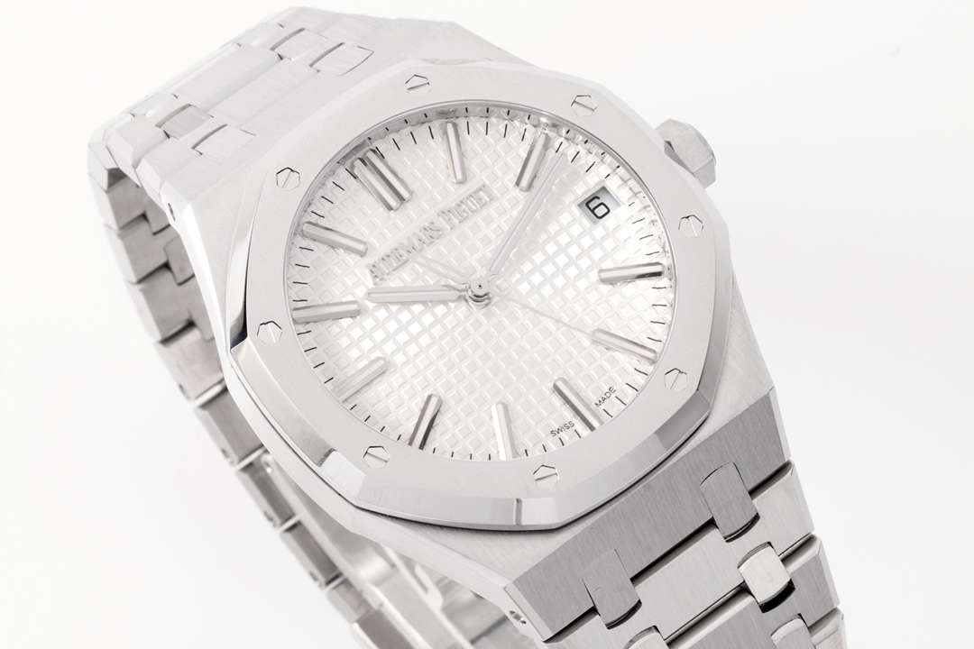AUDEMARS   PIGUET Royal  Oak（50th Anniversary） 41mm  AU0310