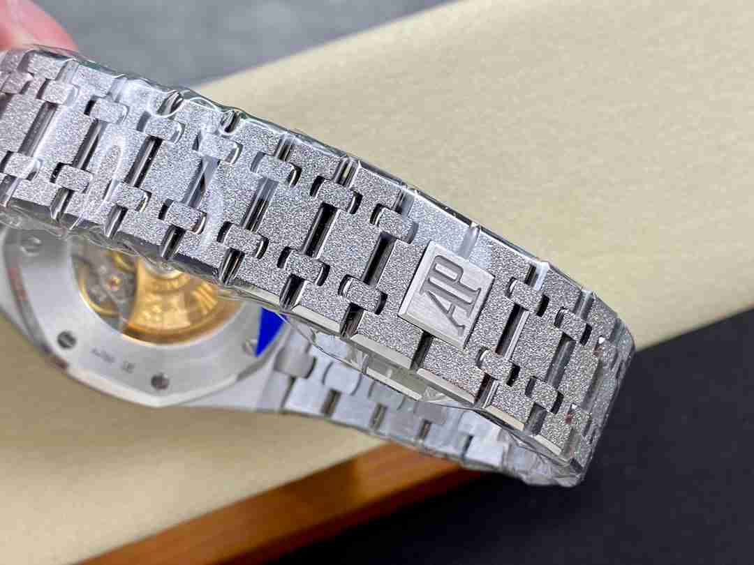 AUDEMARS   PIGUET Royal Oak 41mm AU0359