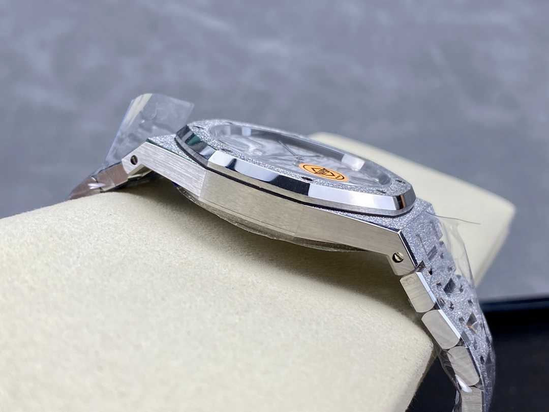AUDEMARS   PIGUET Royal Oak 41mm AU0360