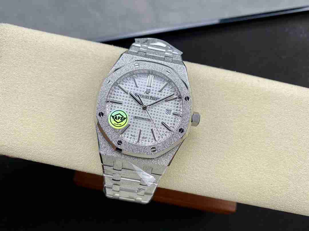 AUDEMARS   PIGUET Royal Oak 41mm AU0360