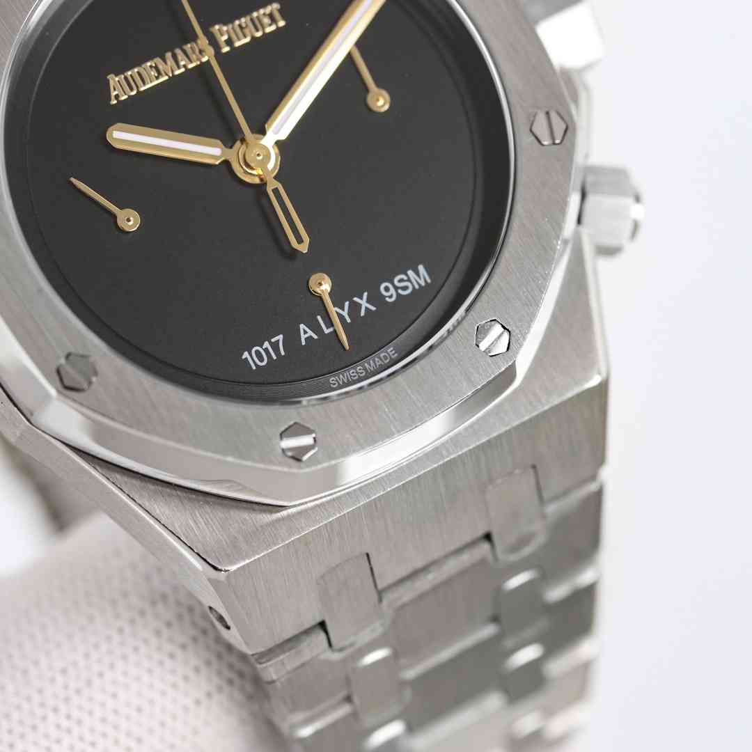 AUDEMARS PIGUET Royal Oak AU0404 AUDEMARS PIGUET Royal Oak AU0404
