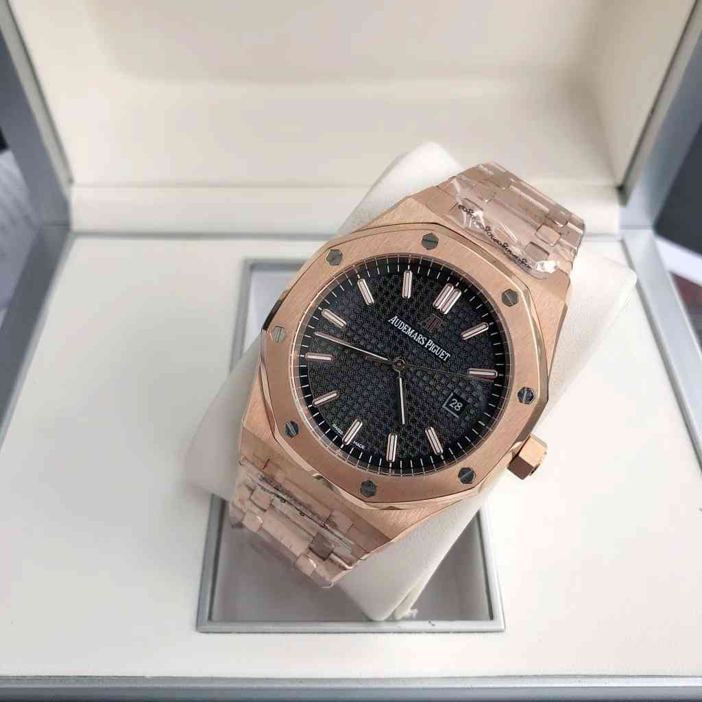 AUDEMARS     PIGUET A Royal Oak 41 AU0437