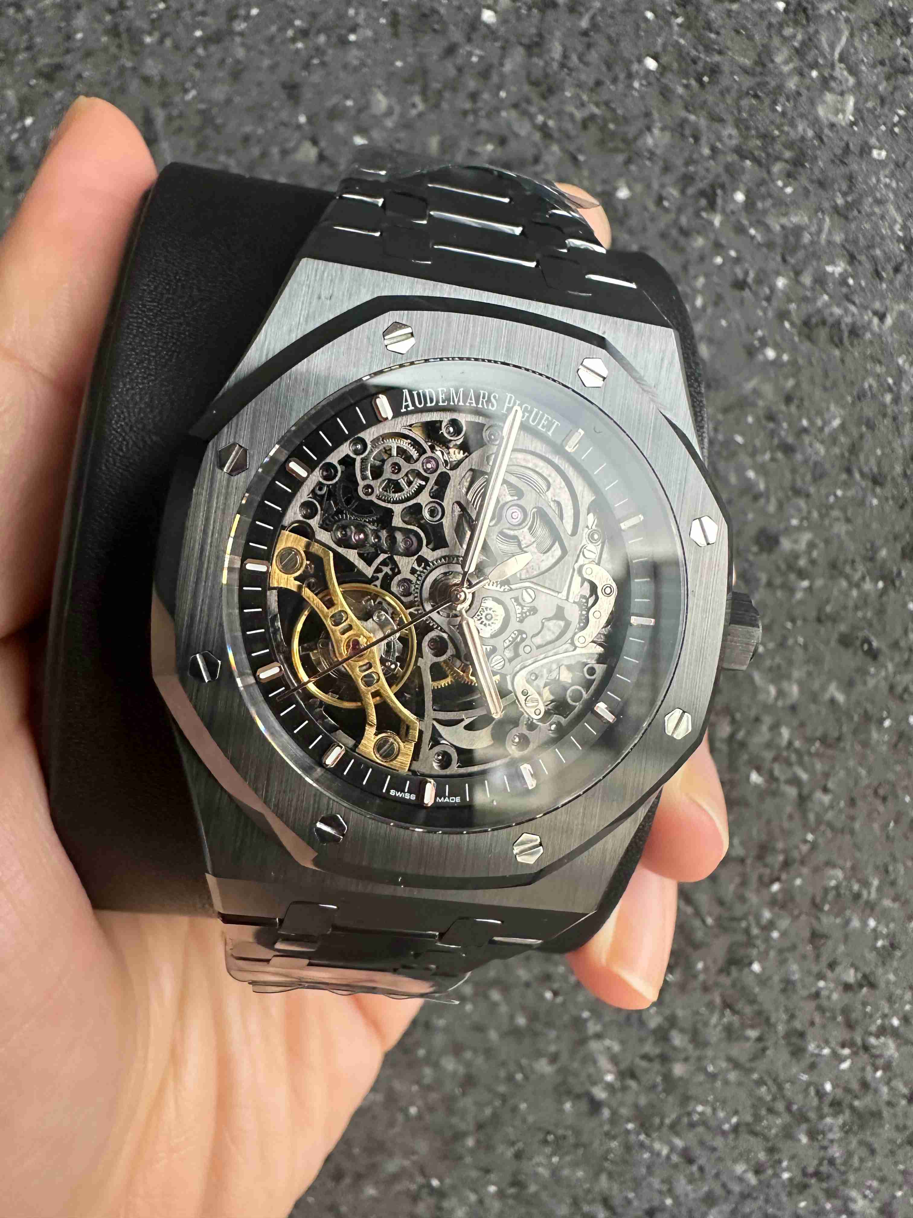 AUDEMARS     PIGUET Royal Oak 41mm AU0477 （ceramics)