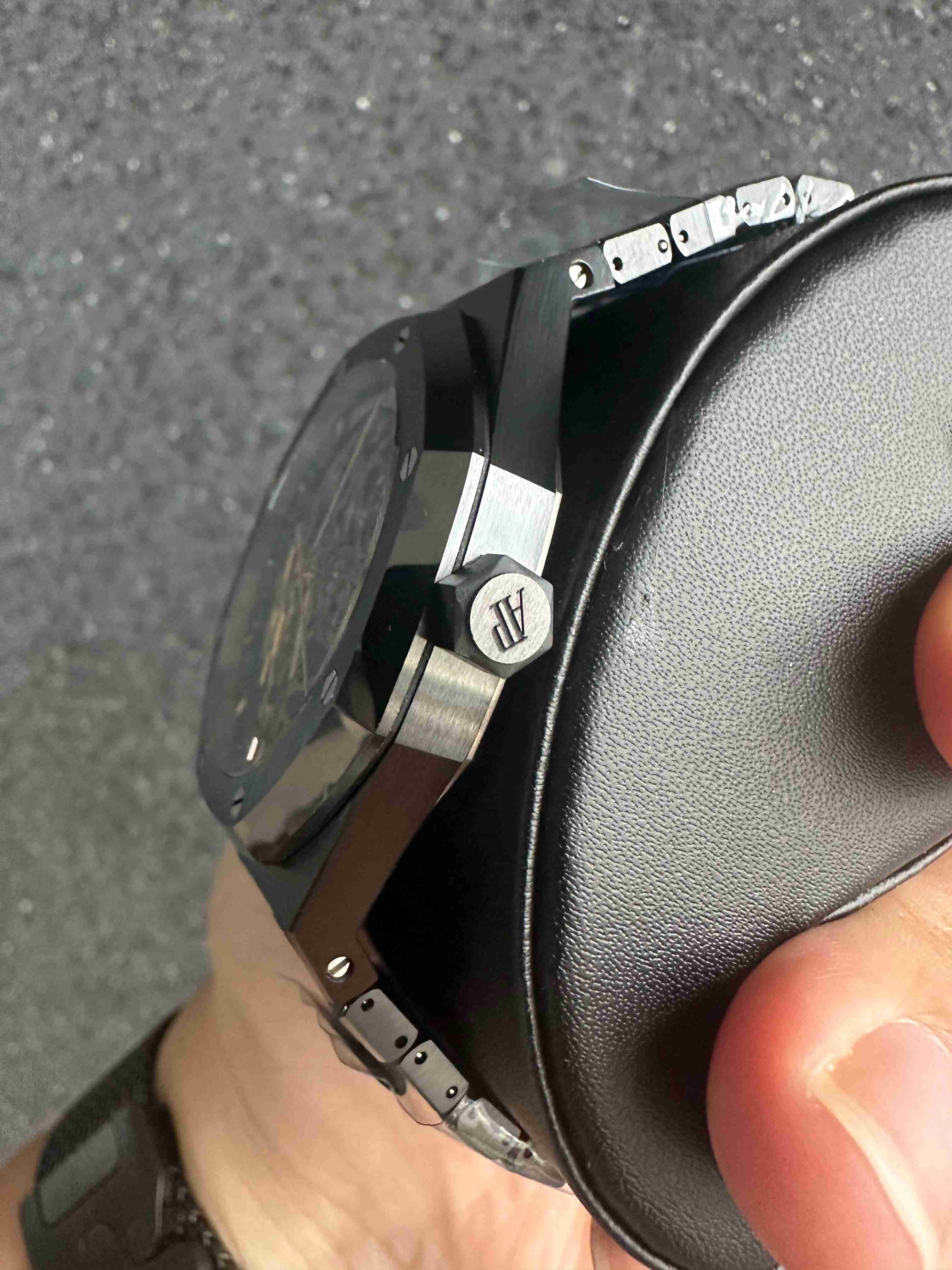 AUDEMARS     PIGUET Royal Oak 41mm AU0477 （ceramics)