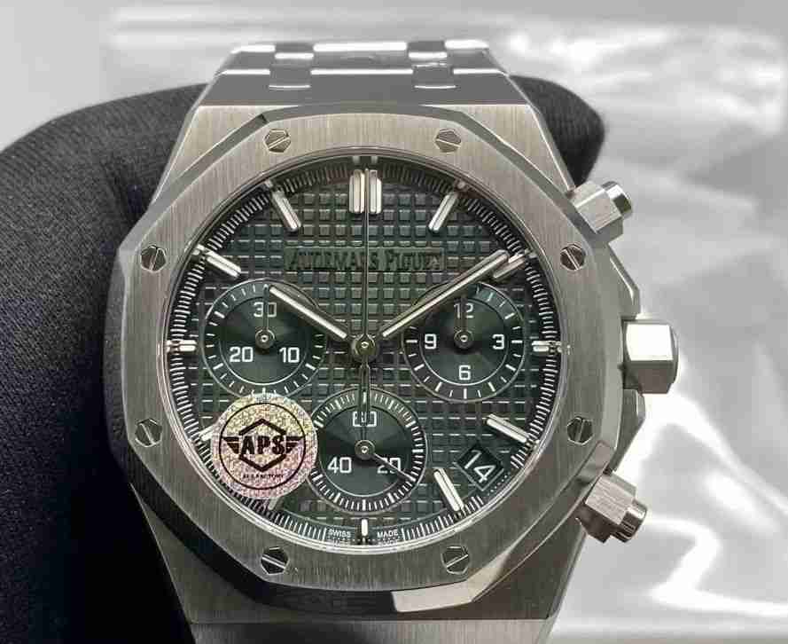 AUDEMARS    PIGUET  Royal Oak 41 AU0481（2025 new)