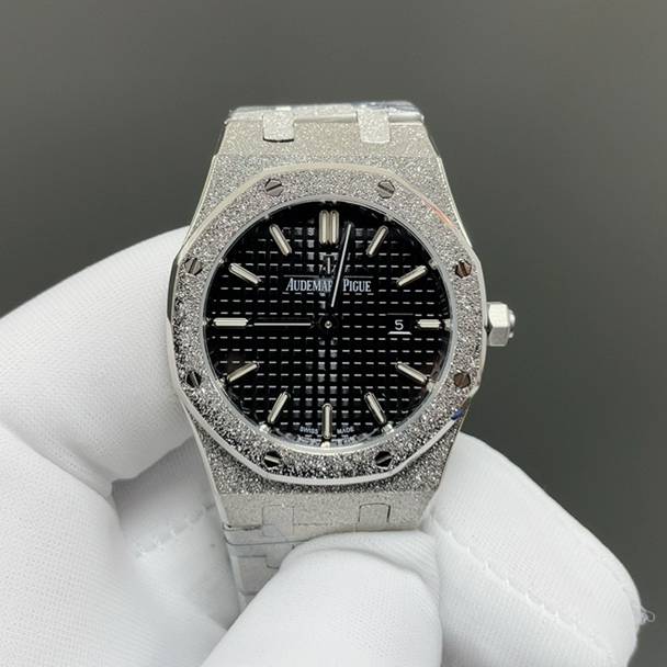 AUDEMARS  PIGUET Royal  Oak 33mm  AU0484