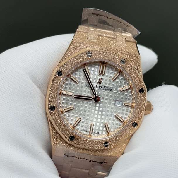 AUDEMARS  PIGUET Royal  Oak 33mm  AU0488