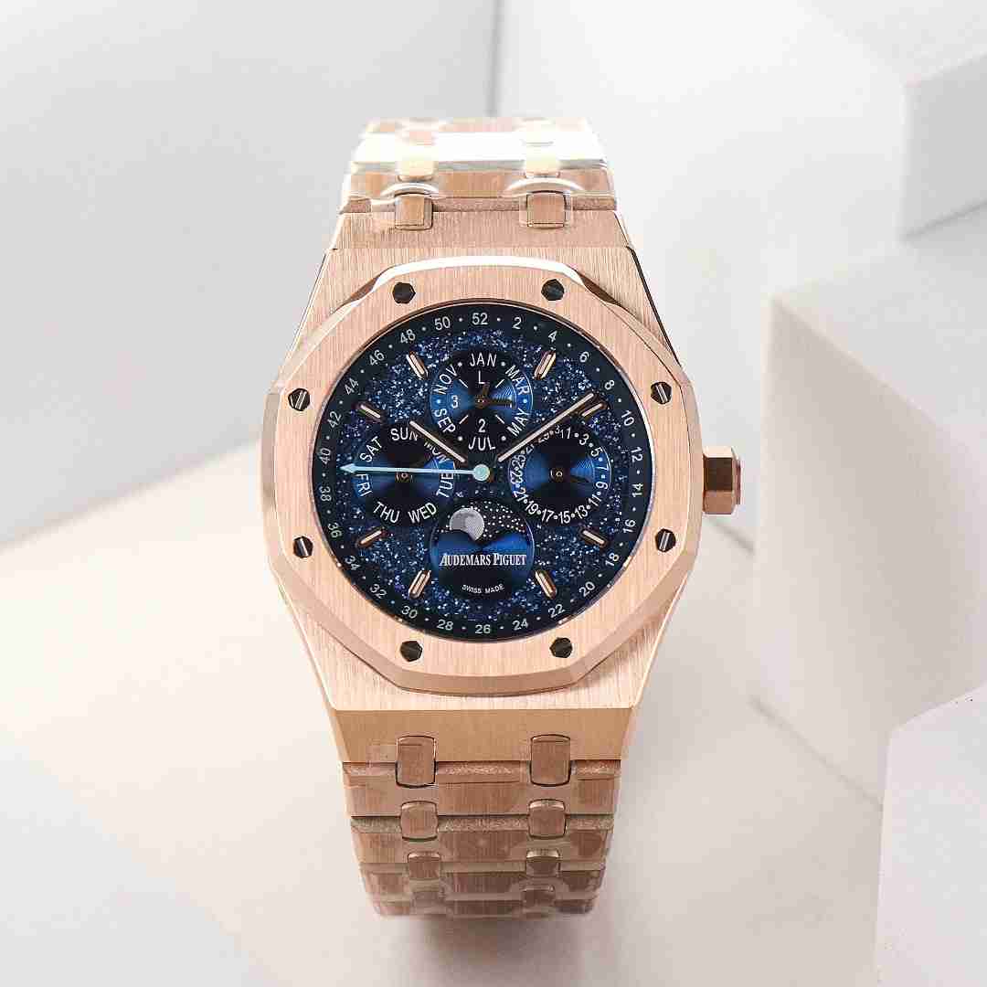 AUDEMARS    PIGUET Royal Oak AU0493