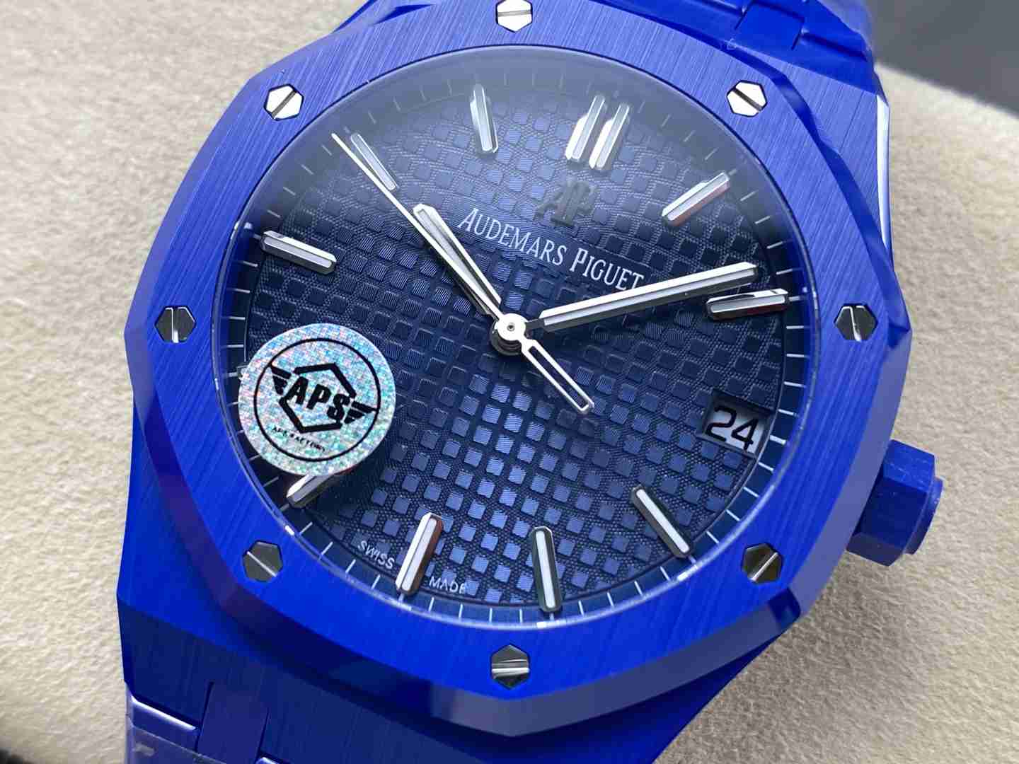 AUDEMARS    PIGUET  Royal Oak 41 AU0507（2025 new ceramic )