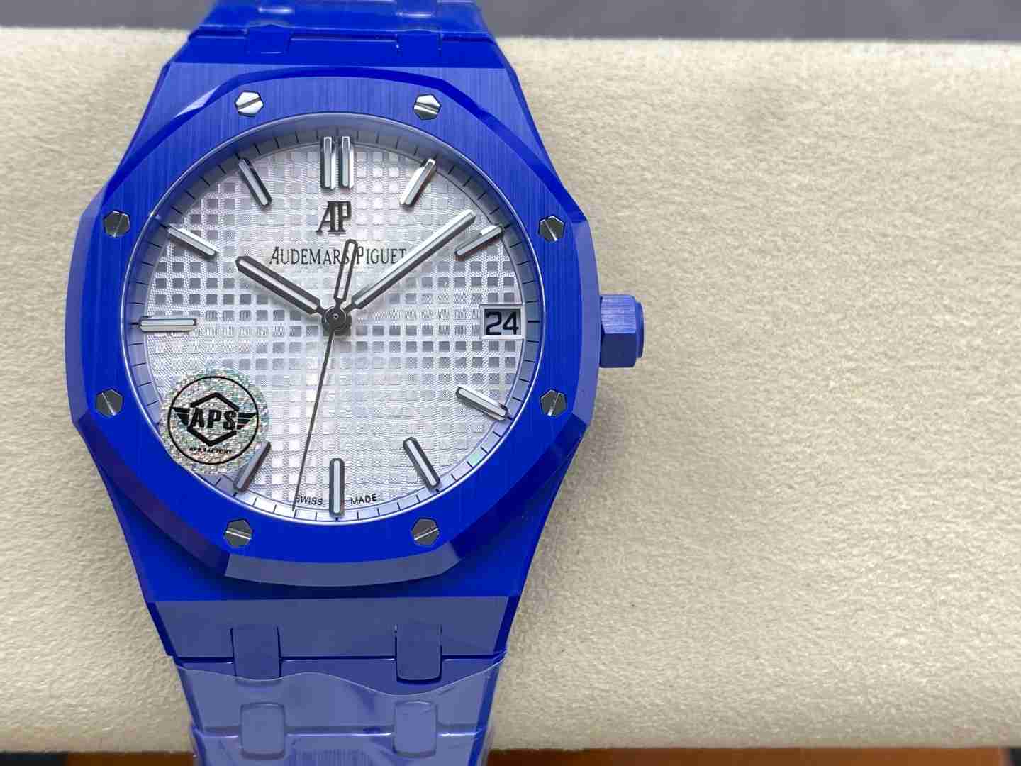 AUDEMARS    PIGUET  Royal Oak 41 AU0508（2025 new ceramic )