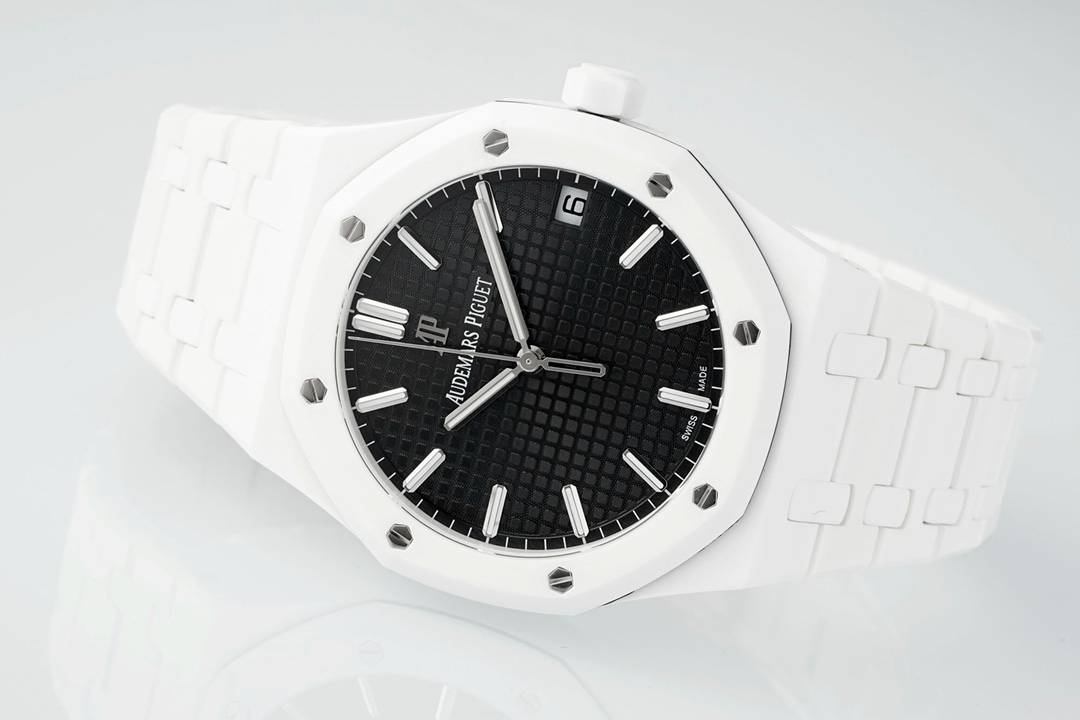 AUDEMARS PIGUET Royal Oak 41 AU0510(2025 new ceramic ) AUDEMARS PIGUET Royal Oak 41 AU0510(2025 new ceramic )