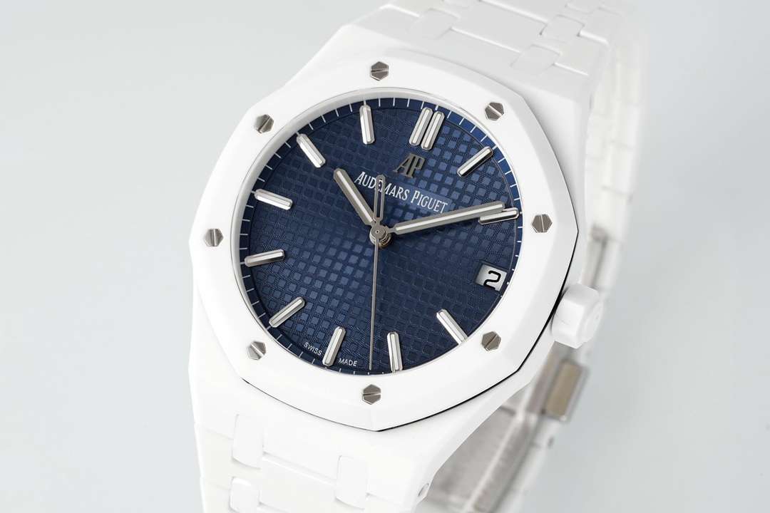 AUDEMARS PIGUET Royal Oak 41 AU0511(2025 new ceramic ) AUDEMARS PIGUET Royal Oak 41 AU0511(2025 new ceramic )