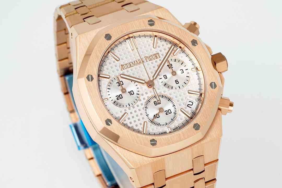 AUDEMARS    PIGUET  Royal Oak 41 AU0513（2025 new )