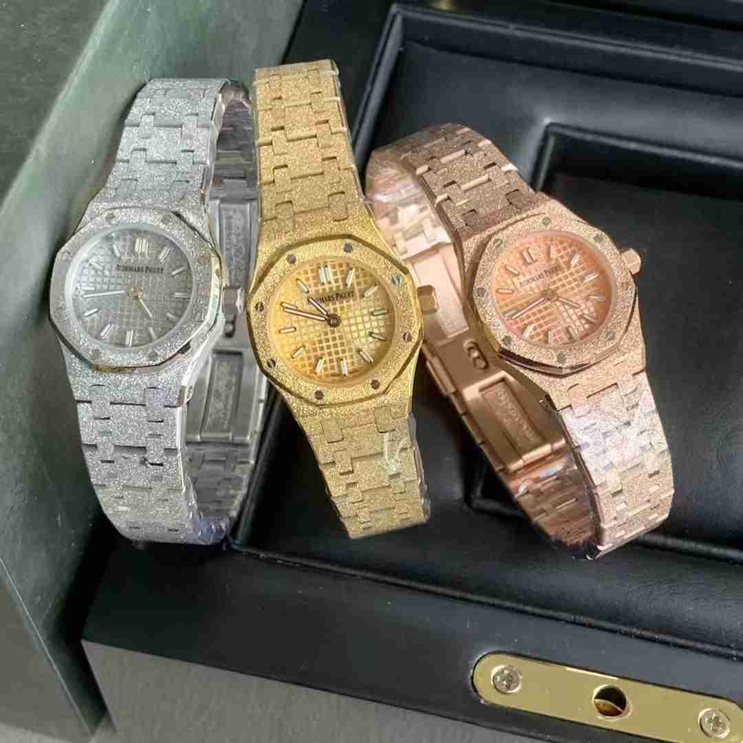 AUDEMARS     PIGUET Royal Oak MINI 23mm AU0528