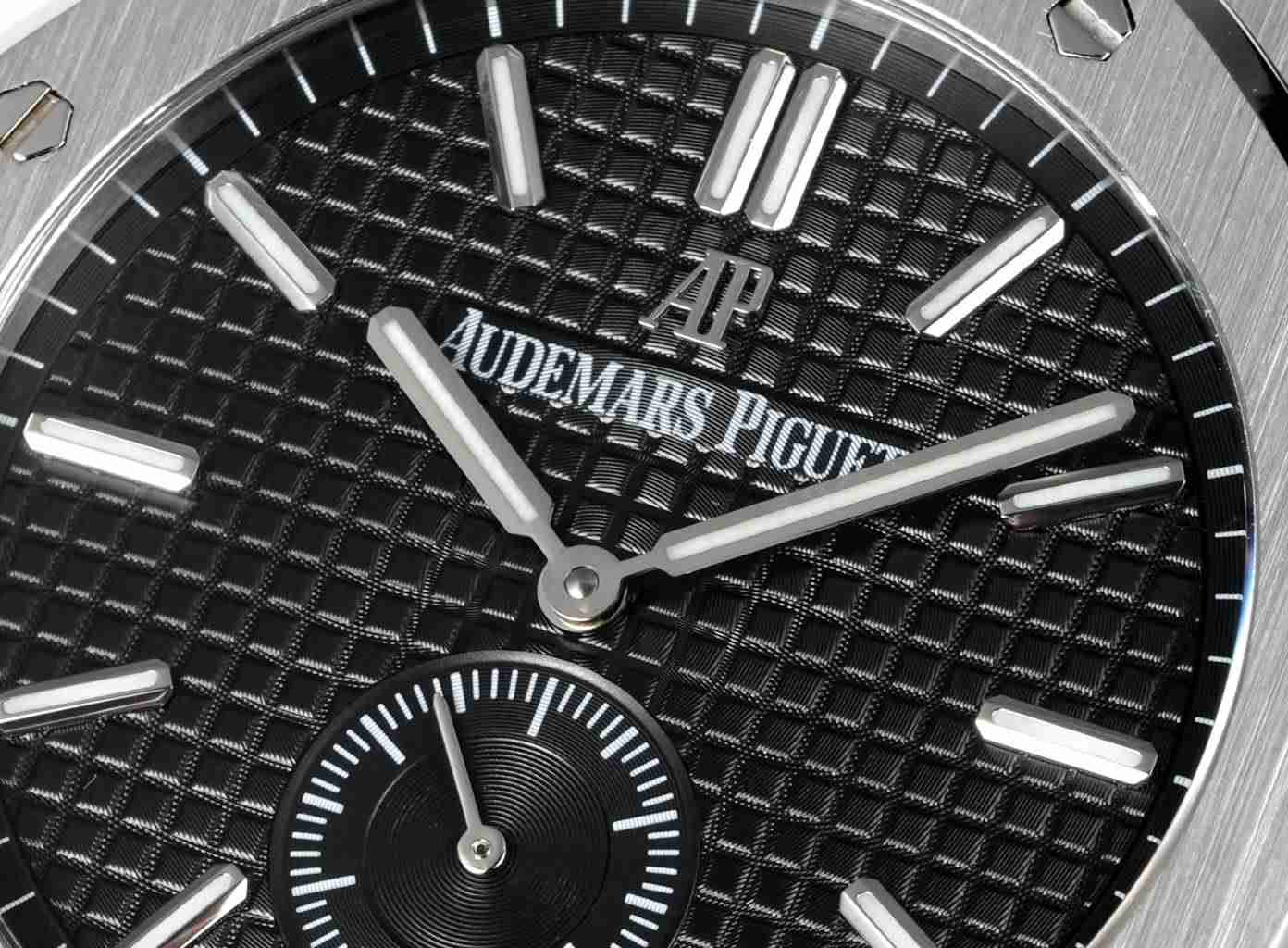 AUDEMARS     PIGUET Royal Oak 42mm AU0533