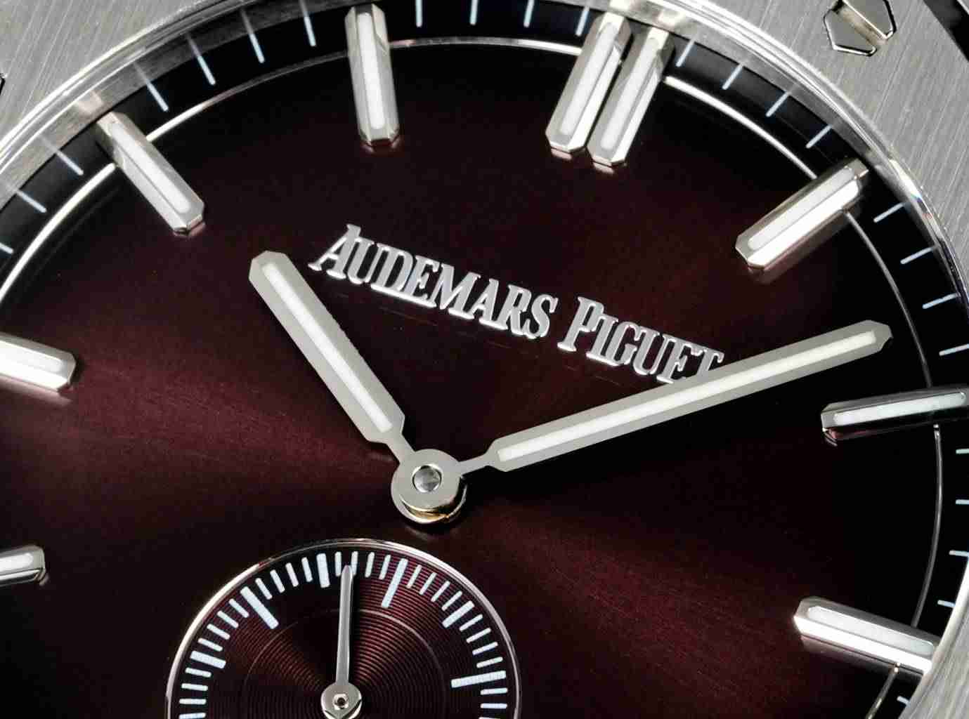AUDEMARS     PIGUET Royal Oak 42mm AU0534
