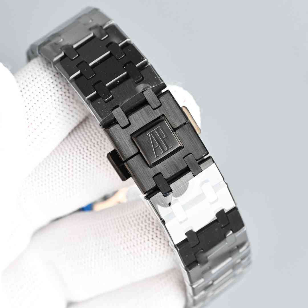 AUDEMARS PIGUET Royal Oak 41mm AU0540 AUDEMARS PIGUET Royal Oak 41mm AU0540