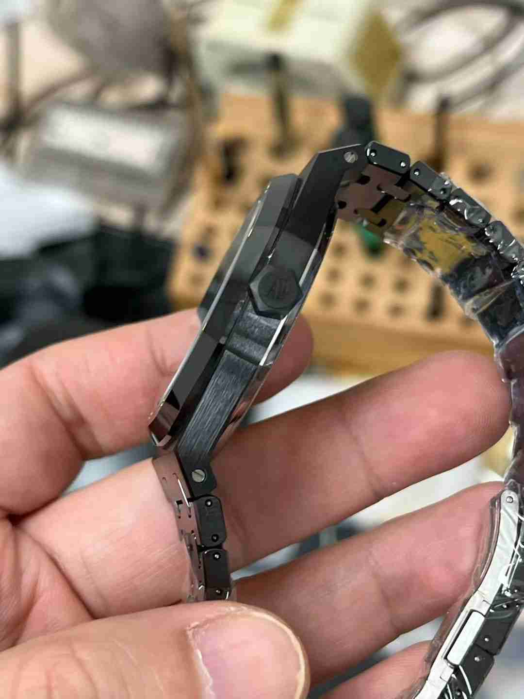 AUDEMARS     PIGUET Royal Oak 41mm AU0543 （ceramics)