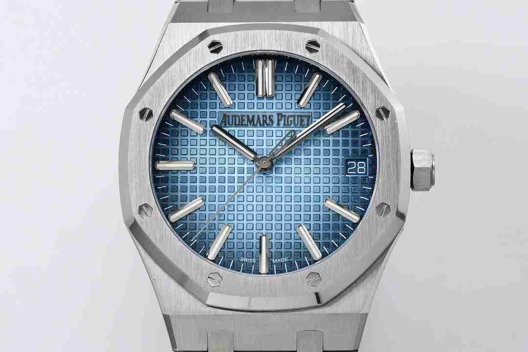 AUDEMARS     PIGUET Royal Oak 41mm AU0544