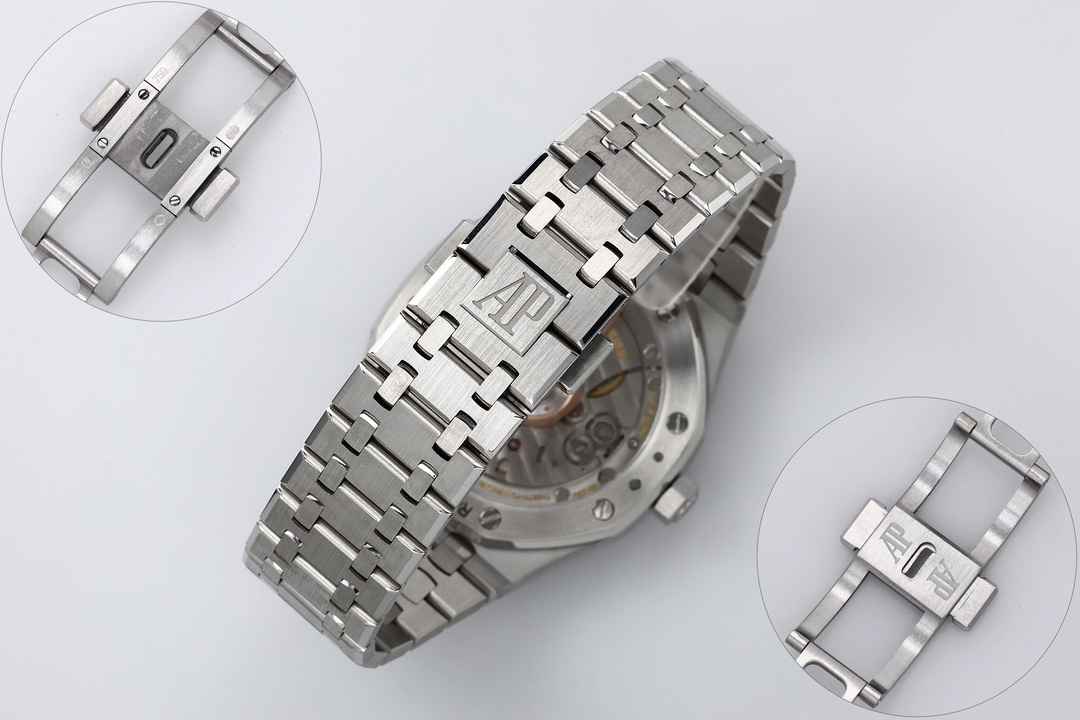 AUDEMARS     PIGUET Royal Oak 41mm AU0544