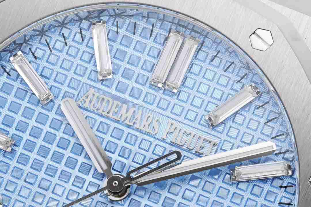 AUDEMARS     PIGUET Royal Oak 41mm AU0545