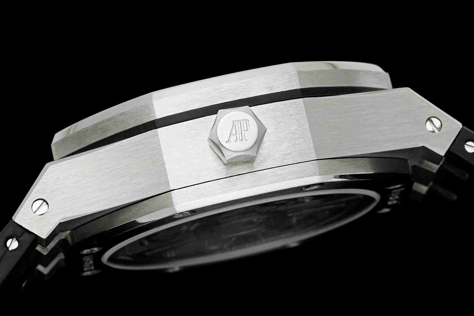 AUDEMARS     PIGUET Royal Oak 41mm AU0547