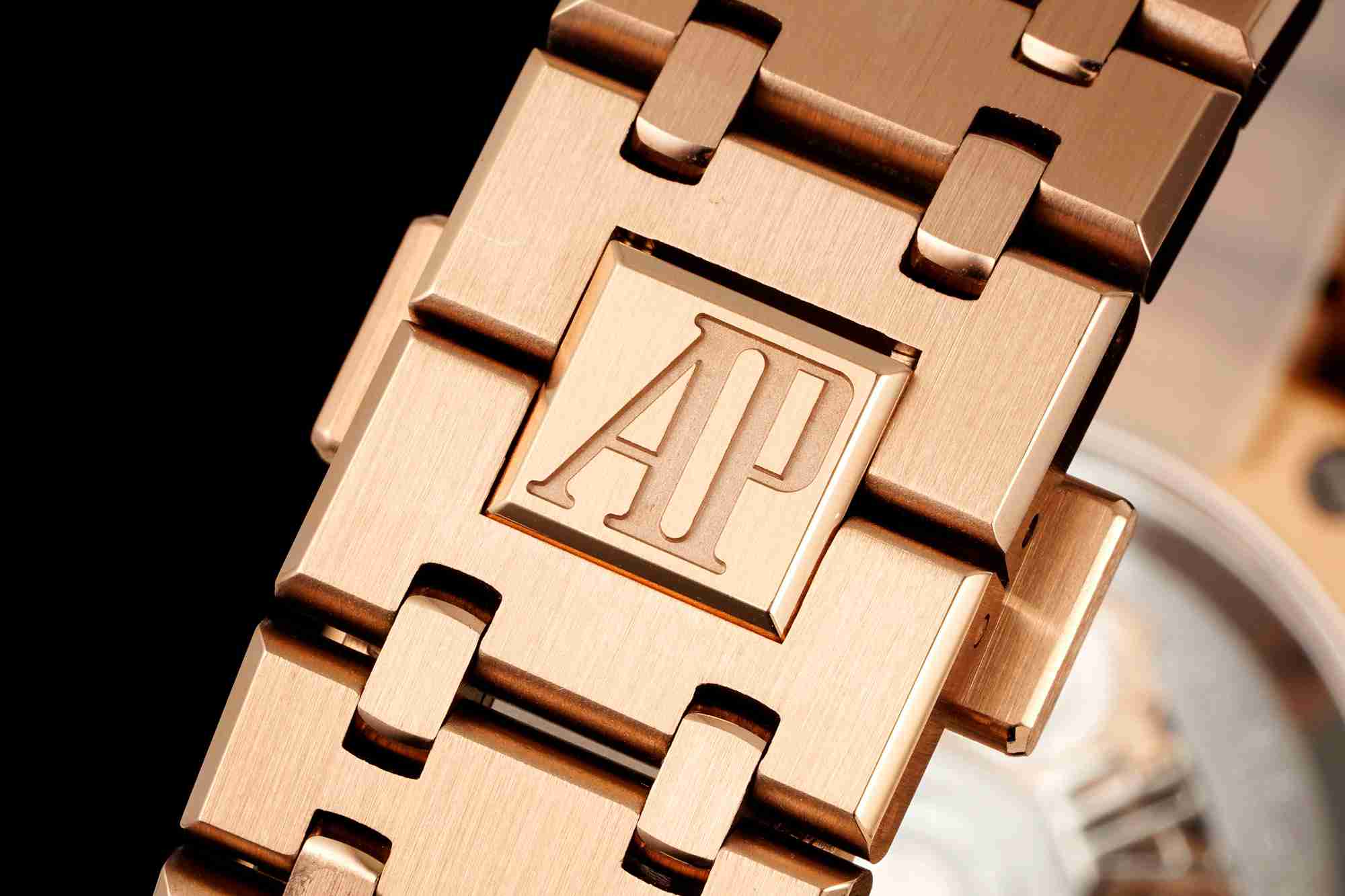 AUDEMARS     PIGUET Royal Oak 41mm AU0548
