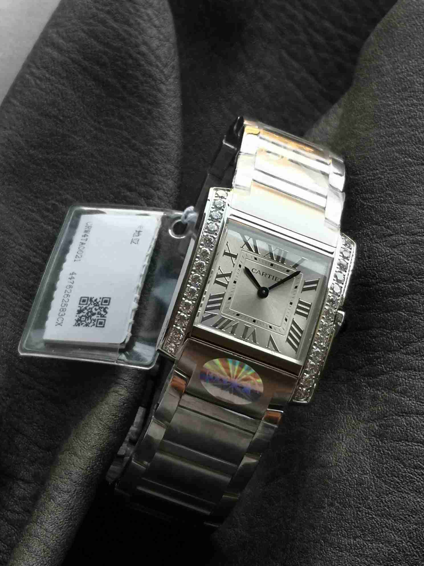 CARTIER    Tank(2023)  CA0313