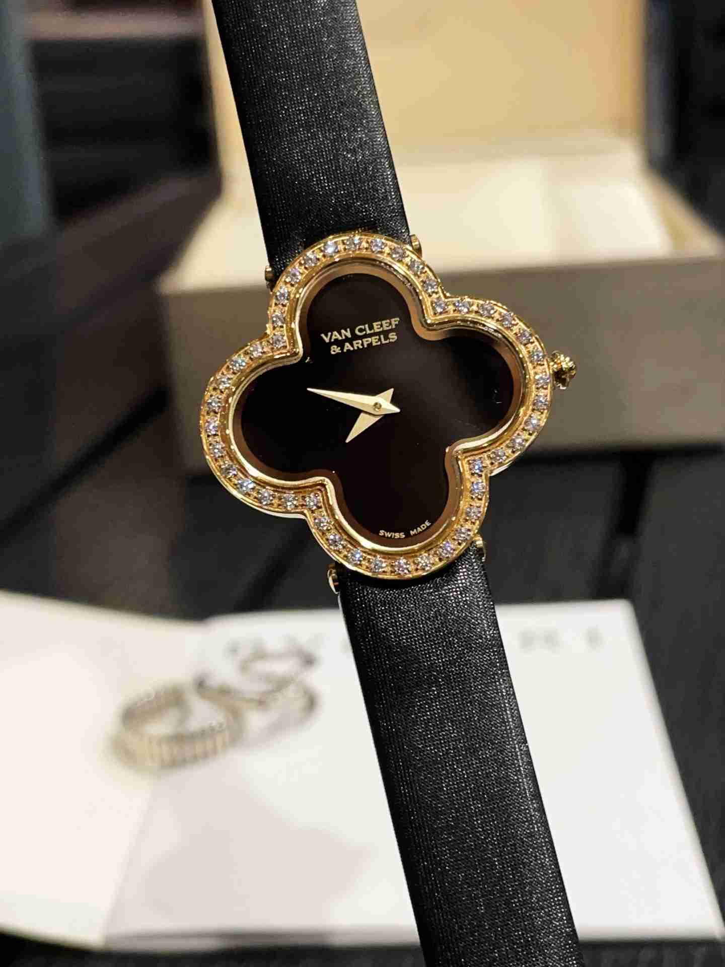 Van Cleef & Arpels FK0039