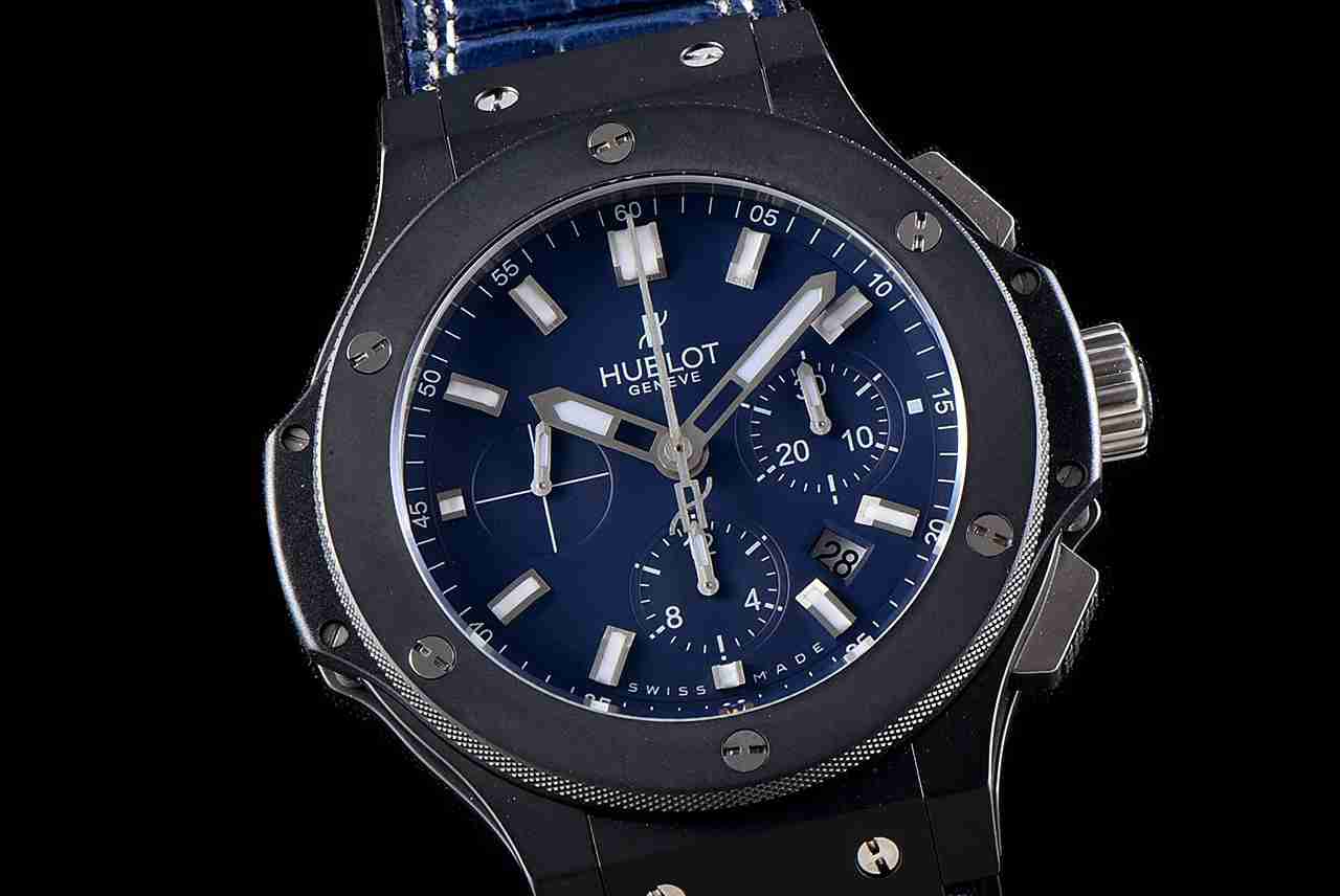 HUBLOT   Big Bang HO0104