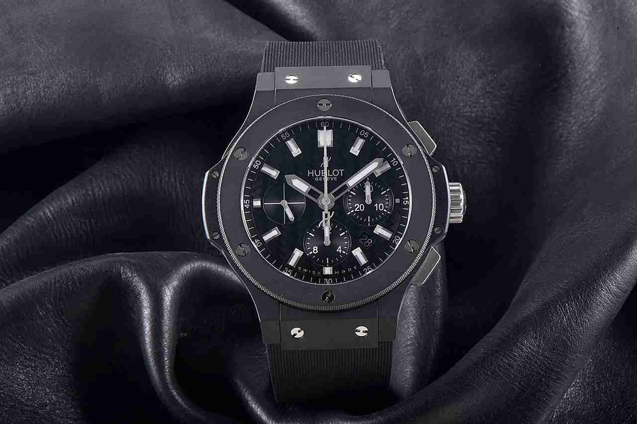 HUBLOT   Big Bang HO0105