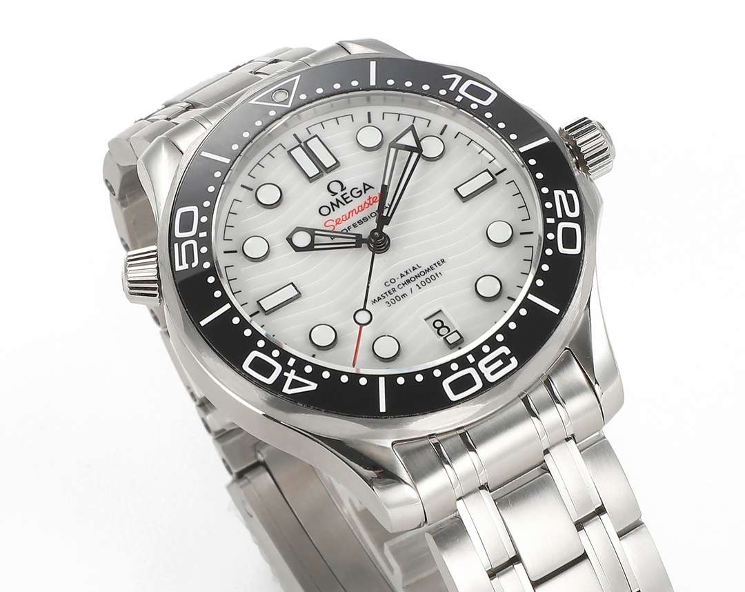 OMEGA   SEAMASTER OM0135
