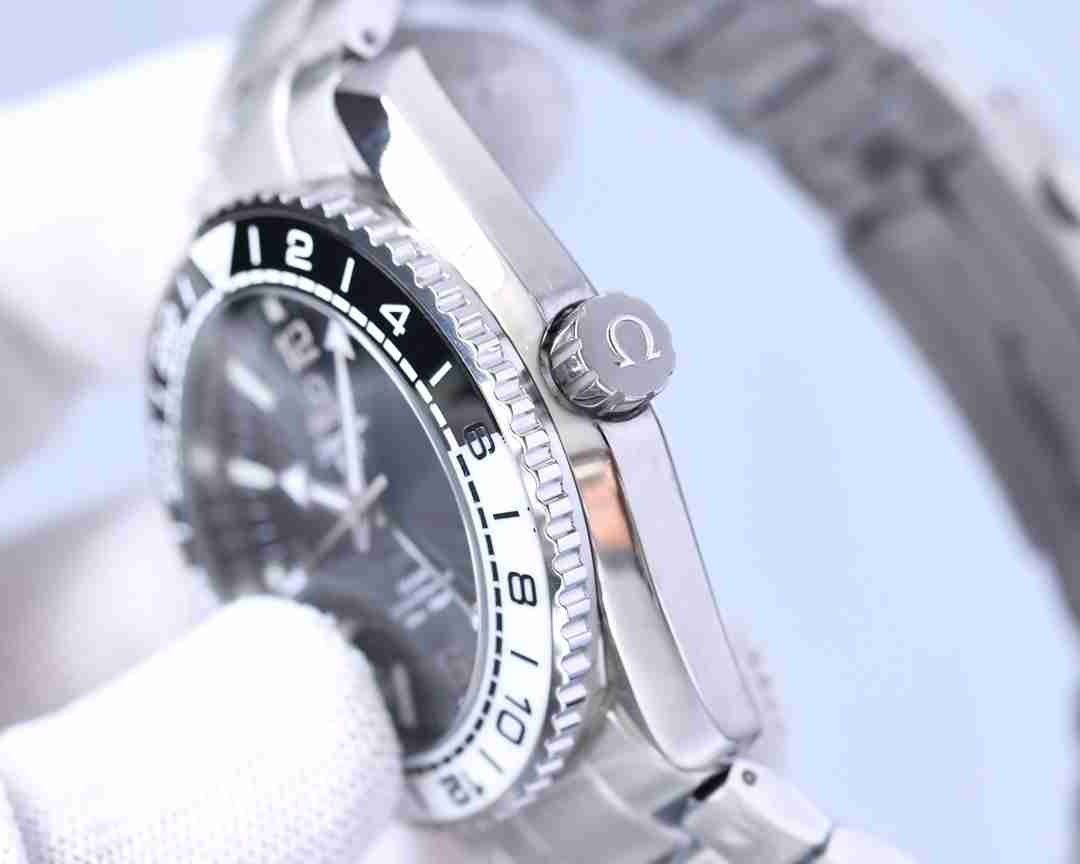 OMEGA   SEAMASTER OM0137
